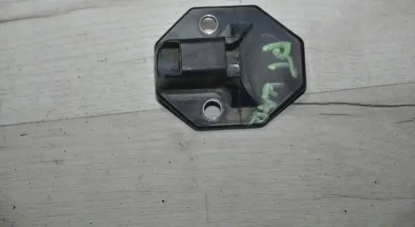 Peugeot Partner Sliding door lock loop/hook striker 9680516880