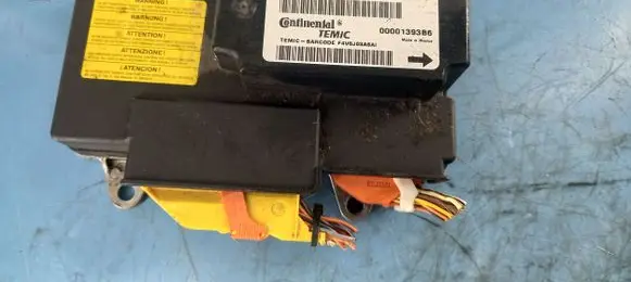 Volvo V50 Airbag deployment crash/impact sensor