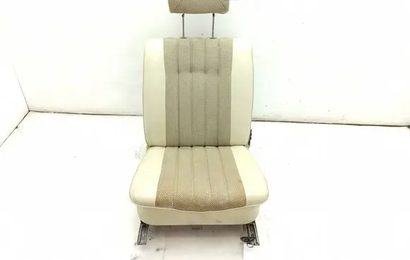 Mercedes-Benz COMPAKT W115 Front passenger seat 