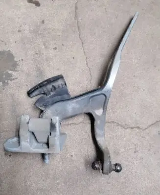 Mercedes-Benz E W211 Loading door upper hinge 