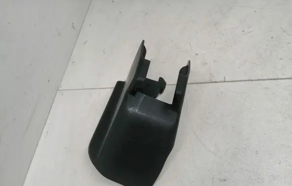 Toyota Prius+ (ZVW40) Seat trim 7215847050