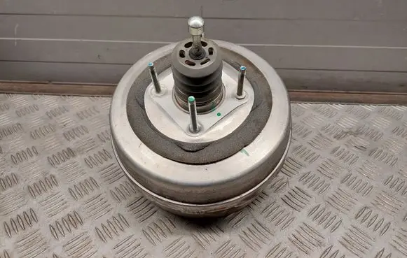 Chrysler Pacifica Brake booster