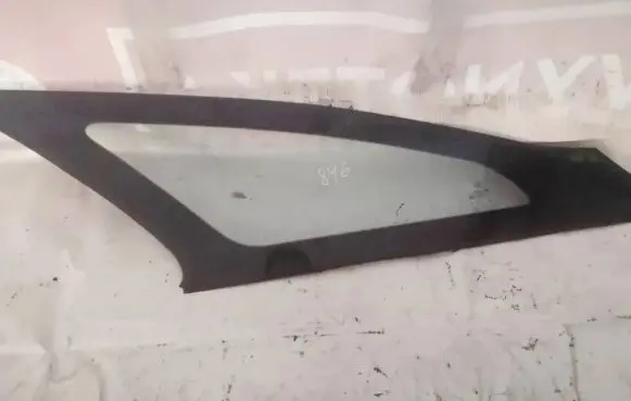 Honda Civic IX Rear side window