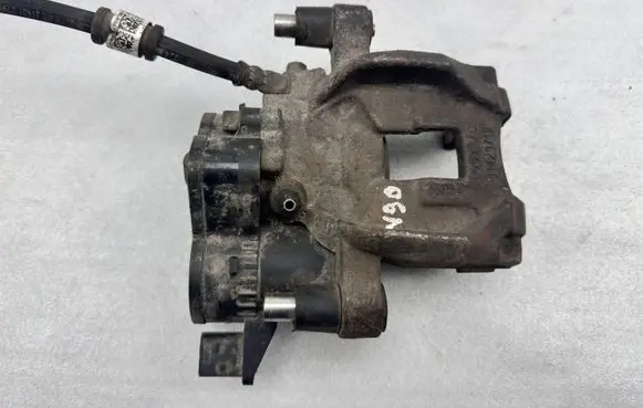 Volvo S90, V90 Brake caliper pad carrier rear 31665830