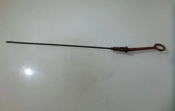 Volkswagen Golf III Oil level dip stick 028115611C