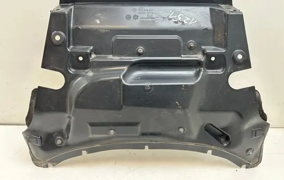 Volkswagen Touareg II Heat shield in engine bay 7P6819523