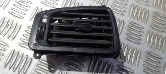 Hyundai Elantra Dash center air vent grill 974812d000 97481-2d000