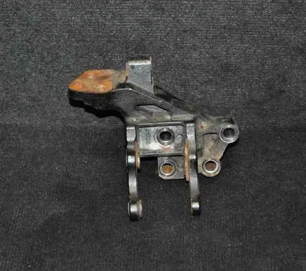Toyota Avensis T250 Engine mounting bracket 123150R012