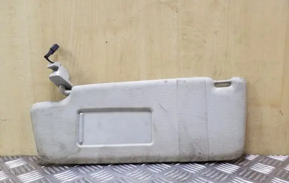 Volkswagen Touran I Sun visor 1T0857551