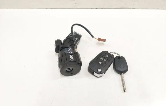 Citroen C4 II Ignition lock 9663123380 05016B