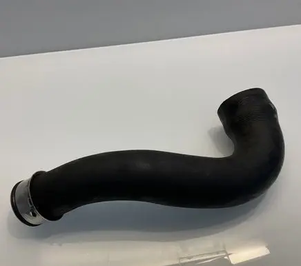 Intercooler hose/pipe