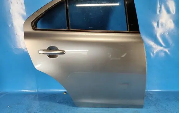 Suzuki Kizashi Front door 6800357820