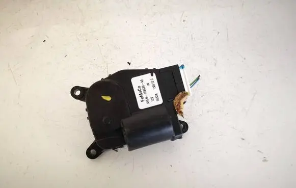 Ford Focus Air flap motor/actuator AV6N19B634AA