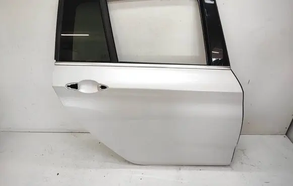 BMW 2 F46 Rear door 