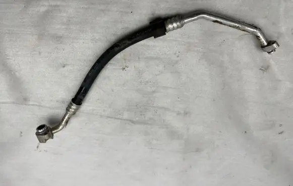 Audi A4 S4 B9 Air conditioning (A/C) pipe/hose 8W0816743A 8W0816743