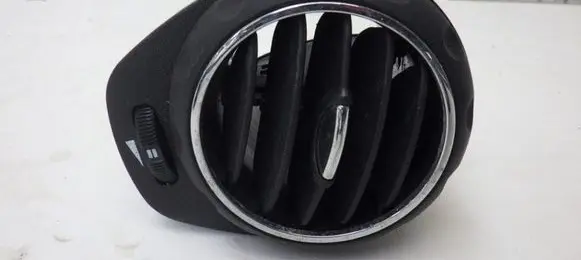 Alfa Romeo 147 Dashboard side air vent grill/cover trim