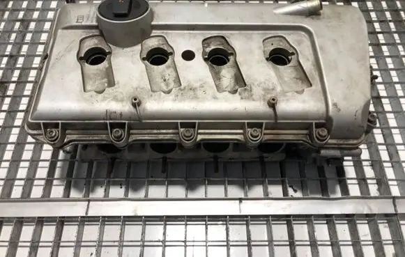 Engine head