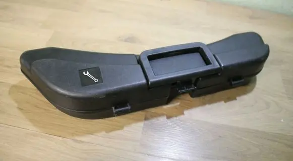 Audi A4 S4 B7 8E 8H Tool box 8E0012111A 8N0012219