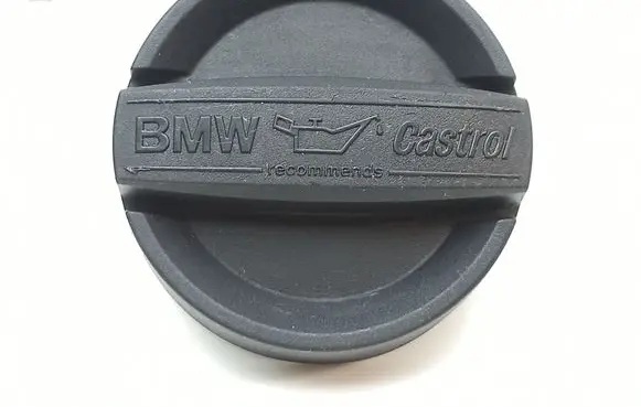 BMW 5 GT F07 Oil filler cap 8507153