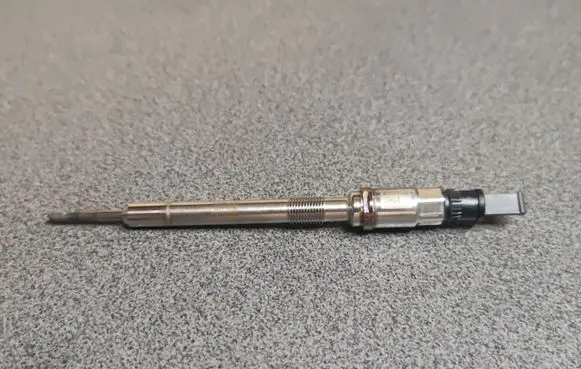 Volkswagen Touran III Glow plug PSG007 0103110102 677153