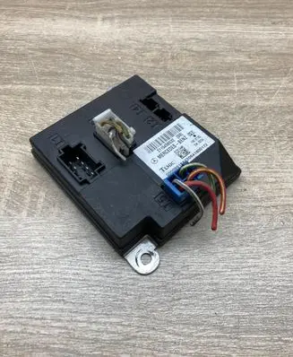 Mercedes-Benz E W211 Fuse module 2115456532 00009918A