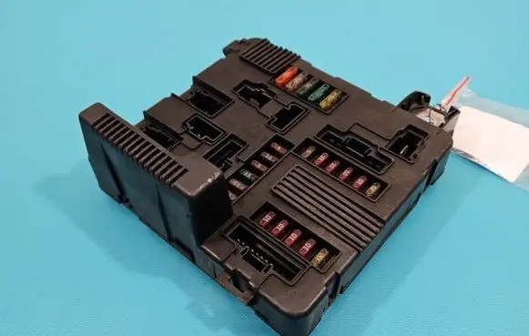 Renault Scenic II - Grand scenic II Central body control module IMPRK1412238