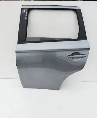 Mitsubishi Outlander Rear door