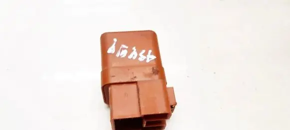 Nissan Almera N16 Other relay 2523079964 00830B