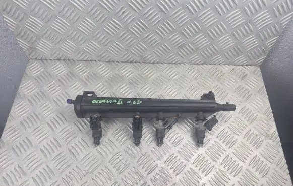 Skoda Octavia Mk2 (1Z) Fuel injectors set 06A133317AS