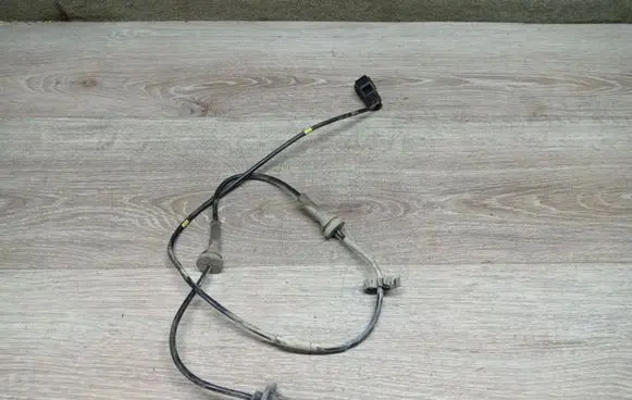 Volvo V70 ABS brake wheel speed sensor 10071160463 9496961