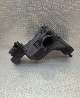 Peugeot 308 Intake resonator 9814006180