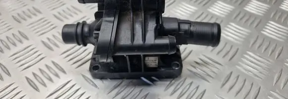 Ford Focus Thermostat housing 9647767180