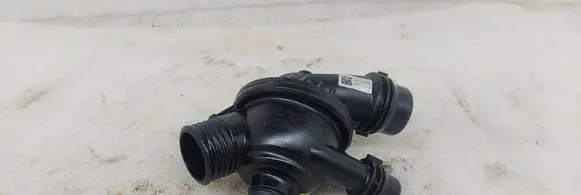 BMW 5 E60 E61 Thermostat/thermostat housing 7552403 10106810