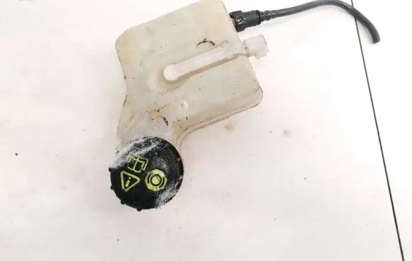 Mazda 3 I Brake fluid reservoir 03350886411 03.3508-8641.1