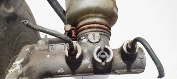 Honda Accord Master brake cylinder