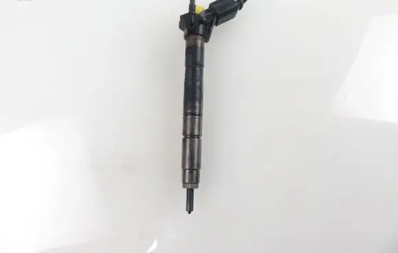 Audi A6 S6 C6 4F Fuel injector 0445115004 059130277Q