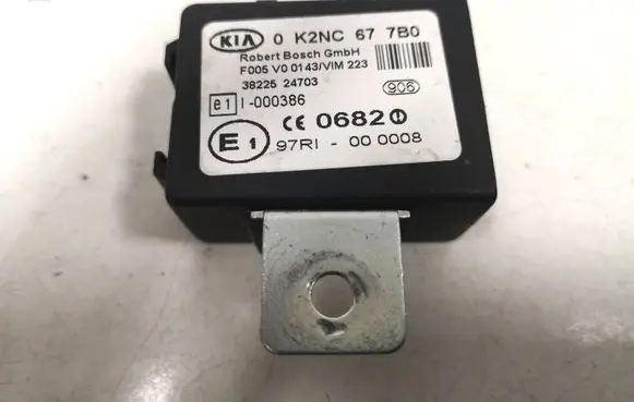 KIA Sorento Immobilizer control unit/module K2NC677B0 3822524703 F005V00143
