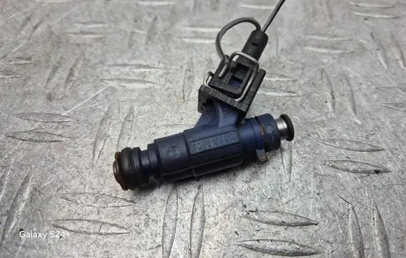 Chrysler Crossfire Fuel injector 0280156014 A1120780149