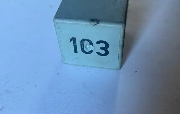 Volkswagen Golf IV Other relay 357911253