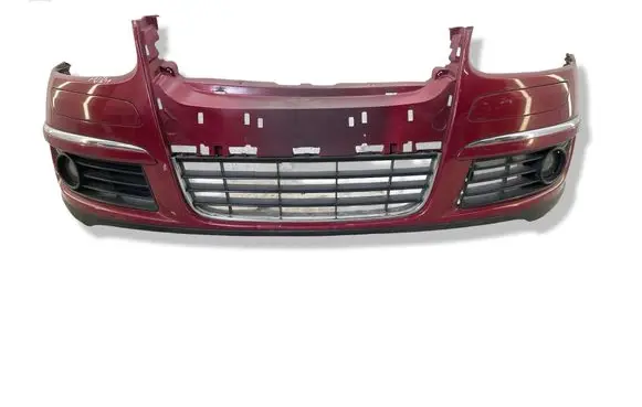 Volkswagen Jetta V Front bumper 