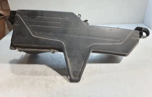 BMW 1 F20 F21 Air filter box 70519058 107378