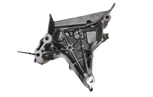 Volkswagen Golf VII Engine mounting bracket 04E199275
