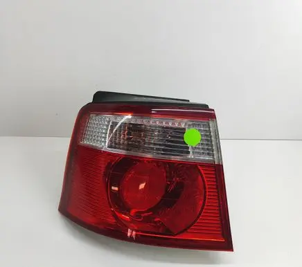 KIA Carens I Rear/tail lights 0K2JB51160A