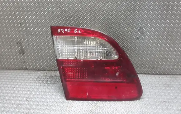 Mercedes-Benz E W211 Tailgate rear/tail lights A2118200777