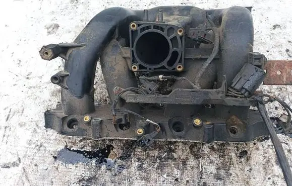 Ford Mondeo MK I Intake manifold 938f9424ne