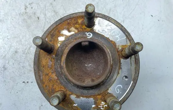 Opel Mokka Rear wheel hub 13500592