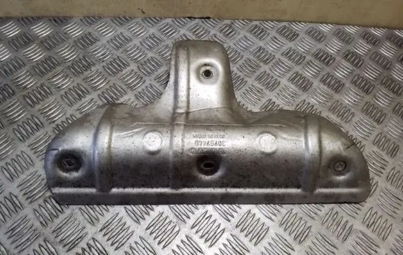 Volvo XC70 Exhaust heat shield 30757440