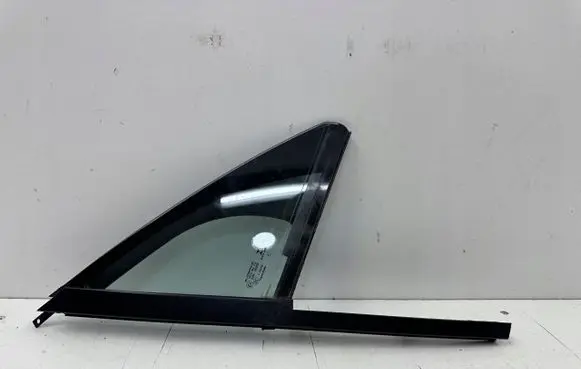 Porsche Macan (95B) Sliding door window/glass 95B845114