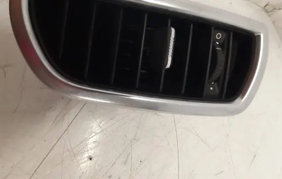 Porsche Cayenne (9Y0 9Y3) Dash center air vent grill 503454