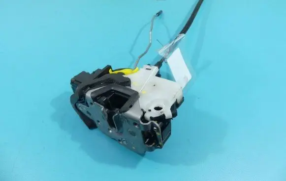 Opel Insignia A Front door lock IMPRK1276281